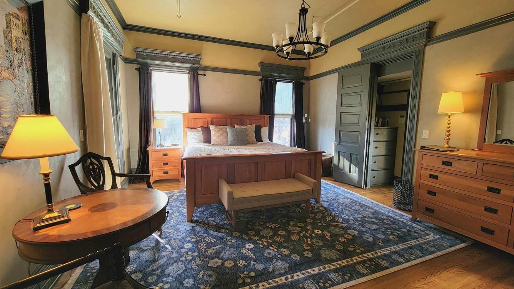 סיינט פול The New Victorian Mansion Bed & Breakfast מראה חיצוני תמונה