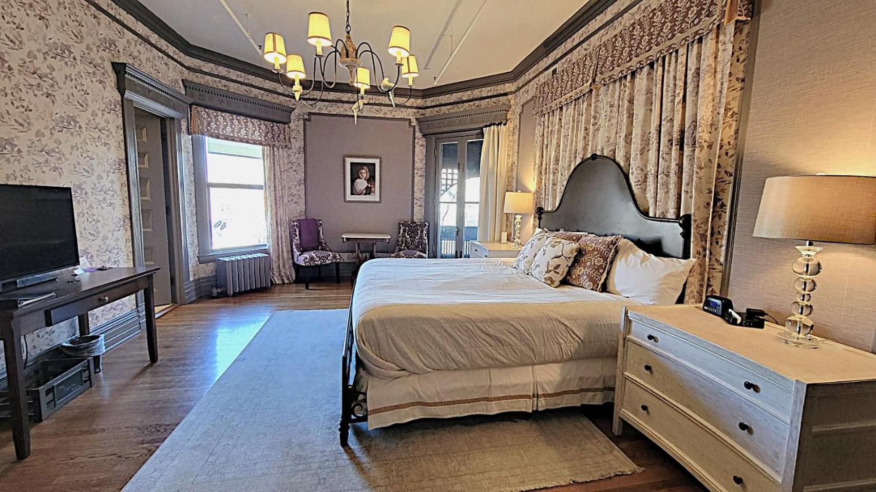 סיינט פול The New Victorian Mansion Bed & Breakfast מראה חיצוני תמונה